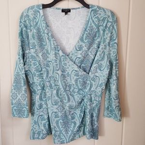 Mock-wrap front 3/4 sleeve paisley print top